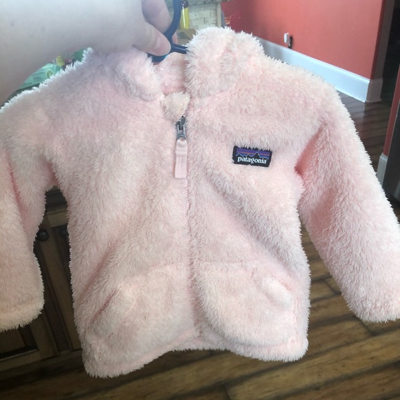 6-12 month Patagonia fleece - Picture 1 of 3